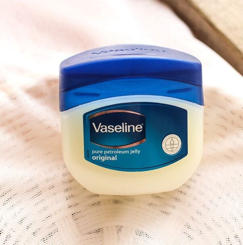 Sáp dưỡng ẩm Vaseline